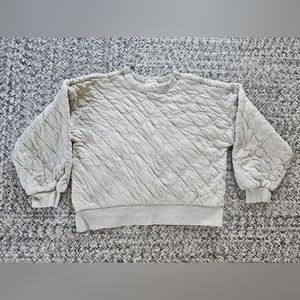 Universal Thread Quilted Sweater size Large    A42